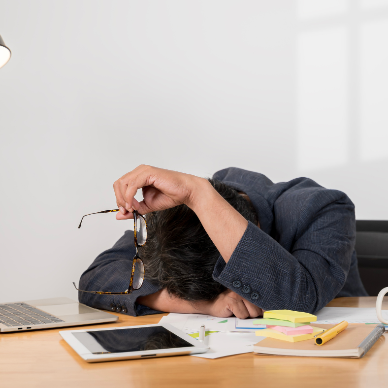 Dr Joseph Novoa Libermann explains the 5 workplace signs you might be going through andropause